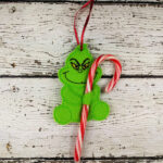 Whimsical Green Grouch Candy Cane Holder Ornament – Embroidered Felt Holiday Tree Decoration & Nostalgic Stocking Stuffer